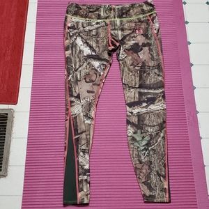 Under Armour camo leggings scent control